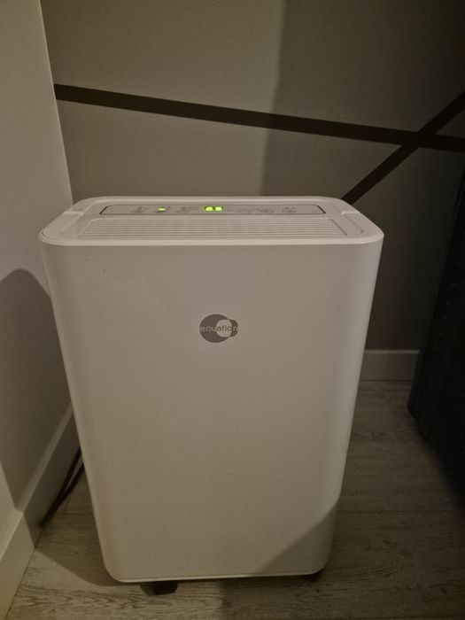 Vand dezumidificator equaliton