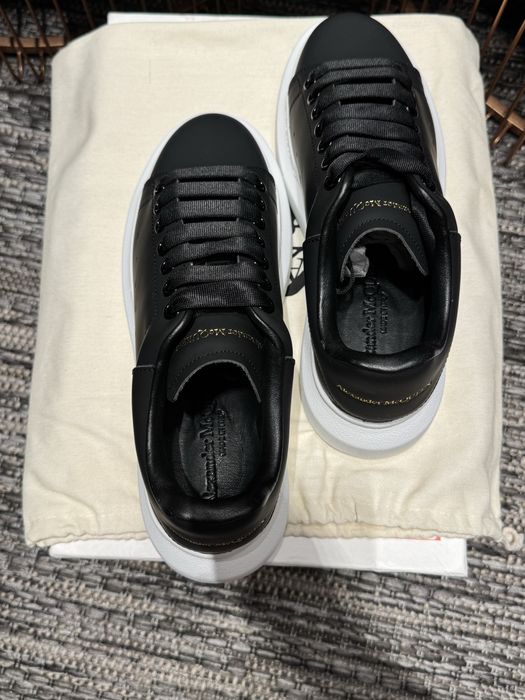 Alexander McQueen Black/White Дамски Обувки 38EUR + Кутия