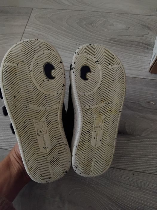 Декатлонски маратонки за момче 27