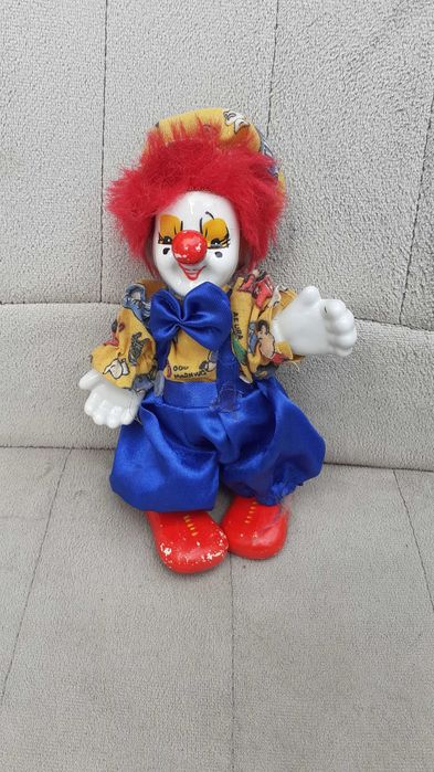 Clovni portelan vechi