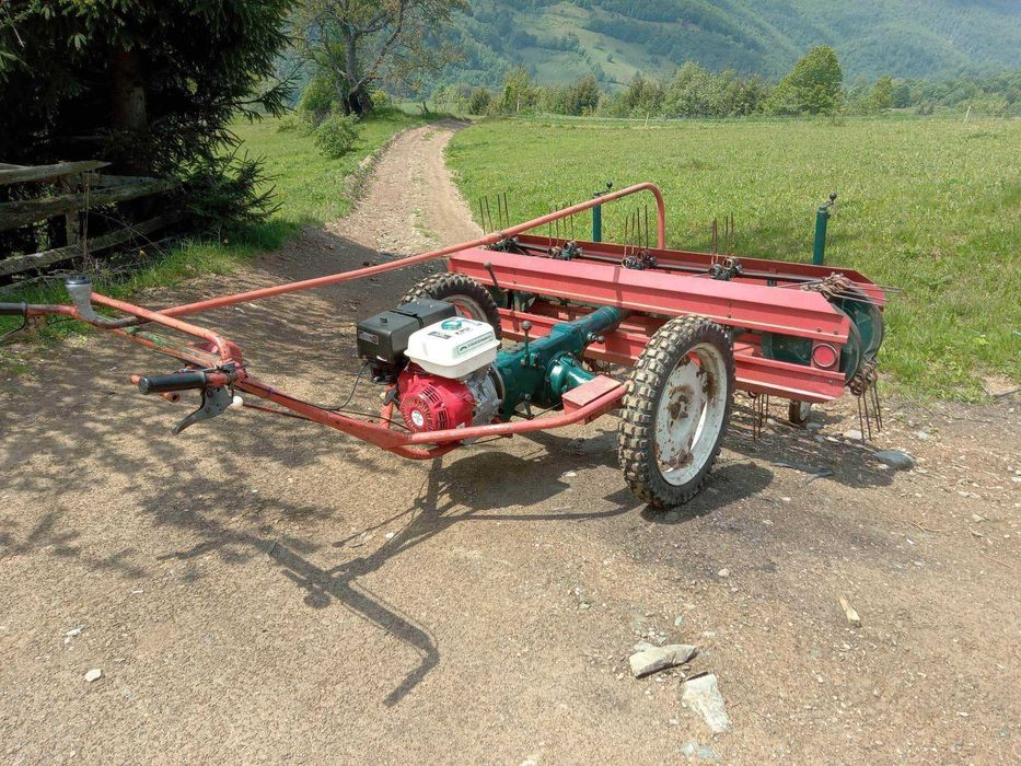 Motogreblă de vânzare Potinger și Reform.