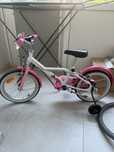 Bicicleta pentru fetita de 4-6 ani