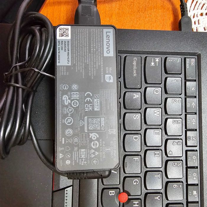 Lenovo ThinkPad L490 8 генерация Лек компактен 14 инчов лаптоп