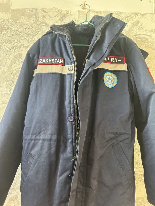 Продаю бушлатттт