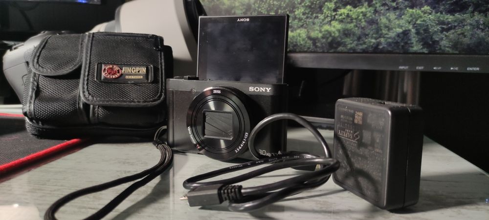 Камера Sony WX 500 идеална за влогове!