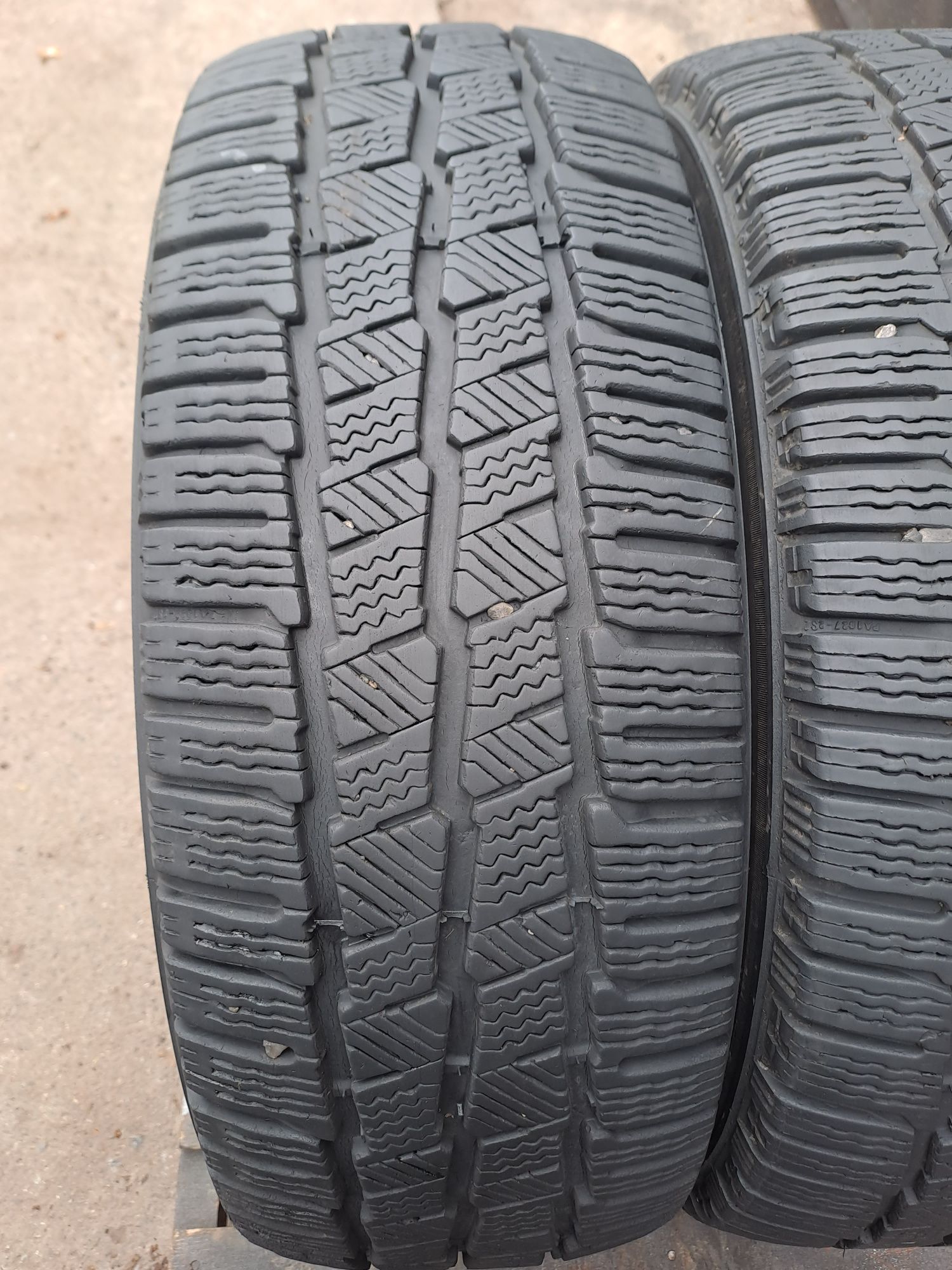 2бр. 235/65/16C Michelin