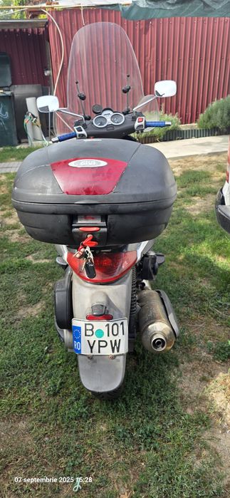 Piaggio Beverly 400
