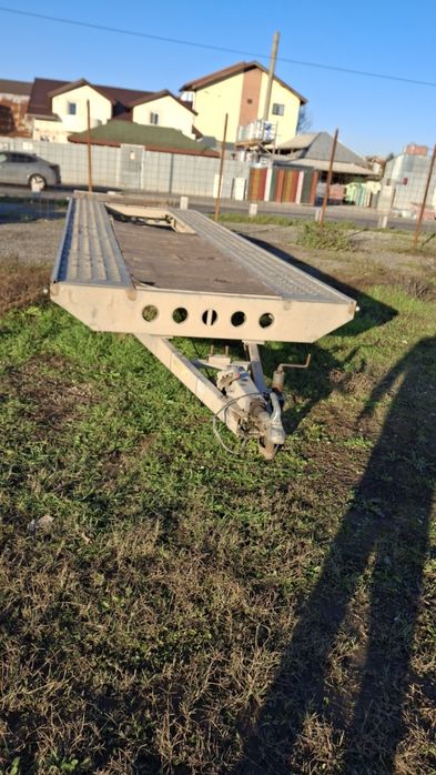 Placă de 9m cu 2 axe 3.5t platforma