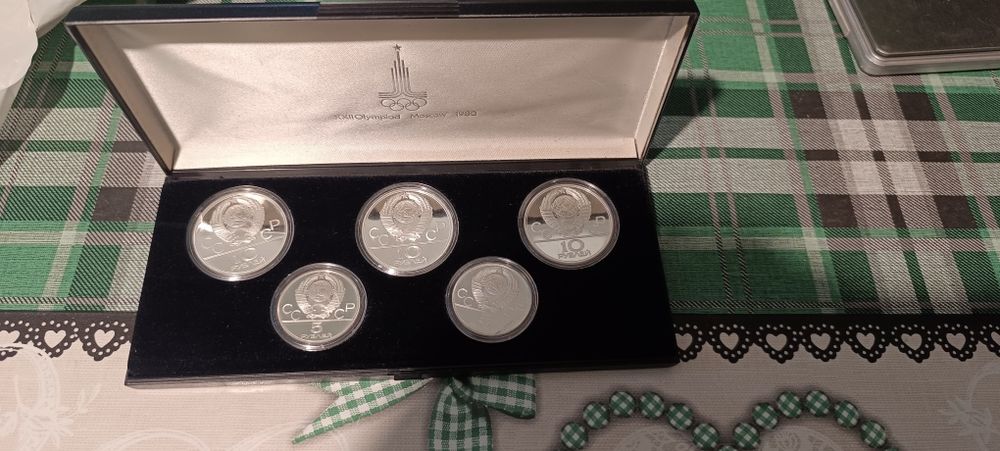 Продавам сребърни монети олимпийски игри в Москва 1980