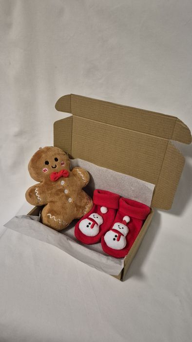 Коледен подарък - чорапи и плюшена играчка в кутия