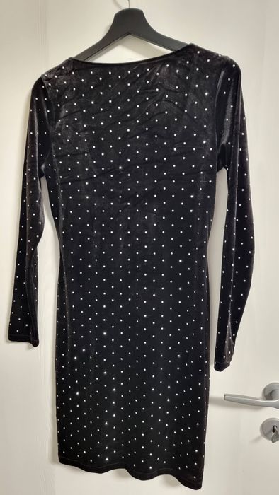 Rochie catifea + strasuri nouă M