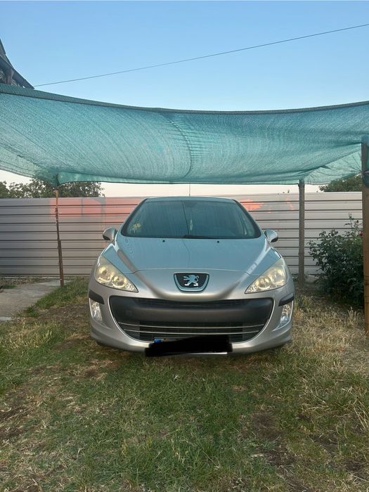 Vand sau Schimb Peugeot 308 cu altceva si ofer diferenta daca e cazul