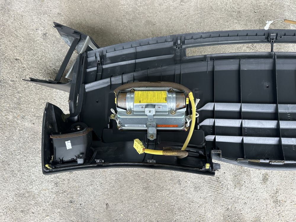 Табло със десен Airbag за Тойота Корола Е12
