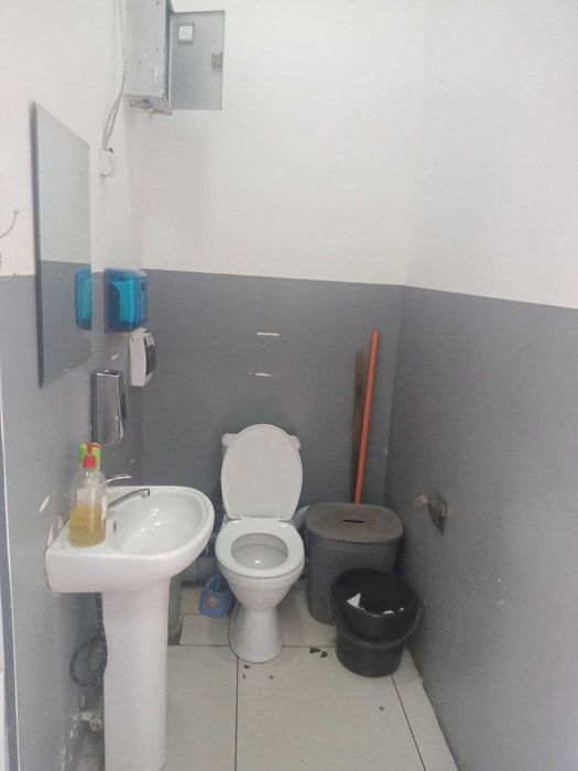 Аренда с витражными окнами 100 кв.м, под бутик, магазин