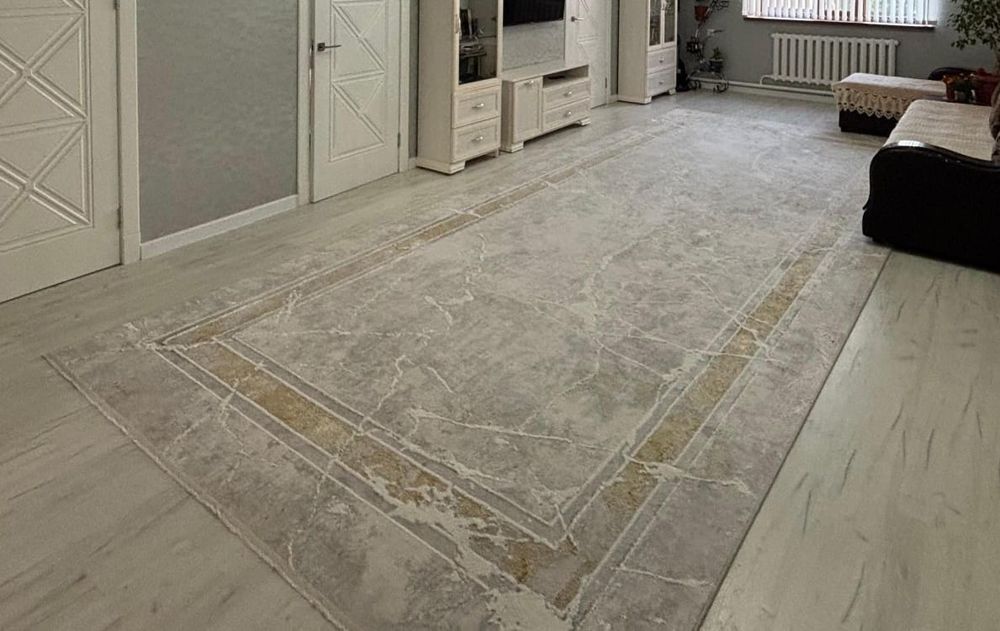 Кілем сатылады, 6 × 2.5