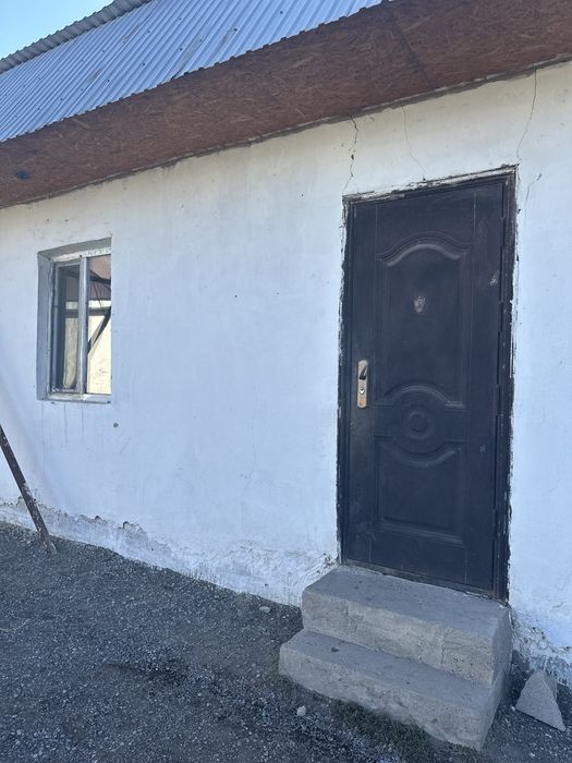 2 бөлмелі үй жалға беремін.