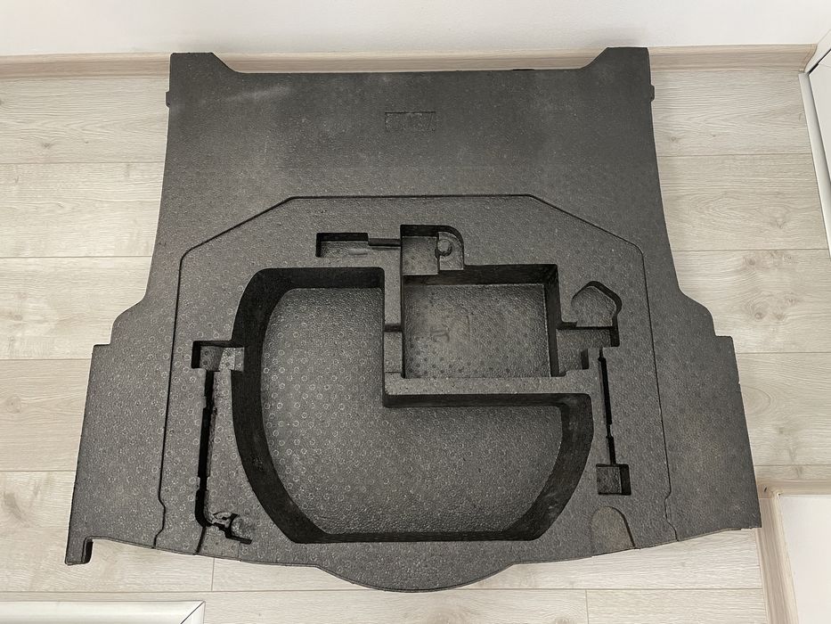 Кора за багажник Mazda 3