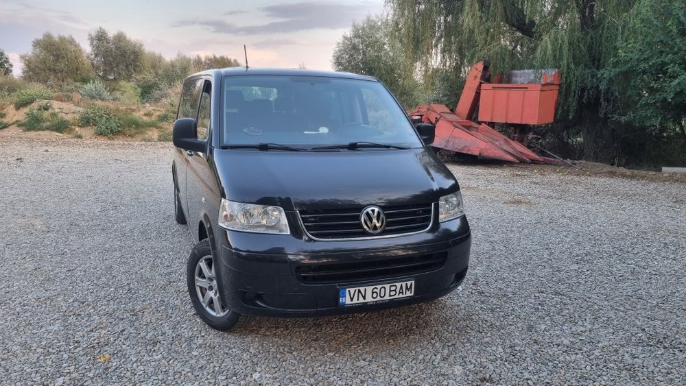 Vand/Schimb VW T5 Caravelle XXL 8+1 din 2009 motor 2.5D