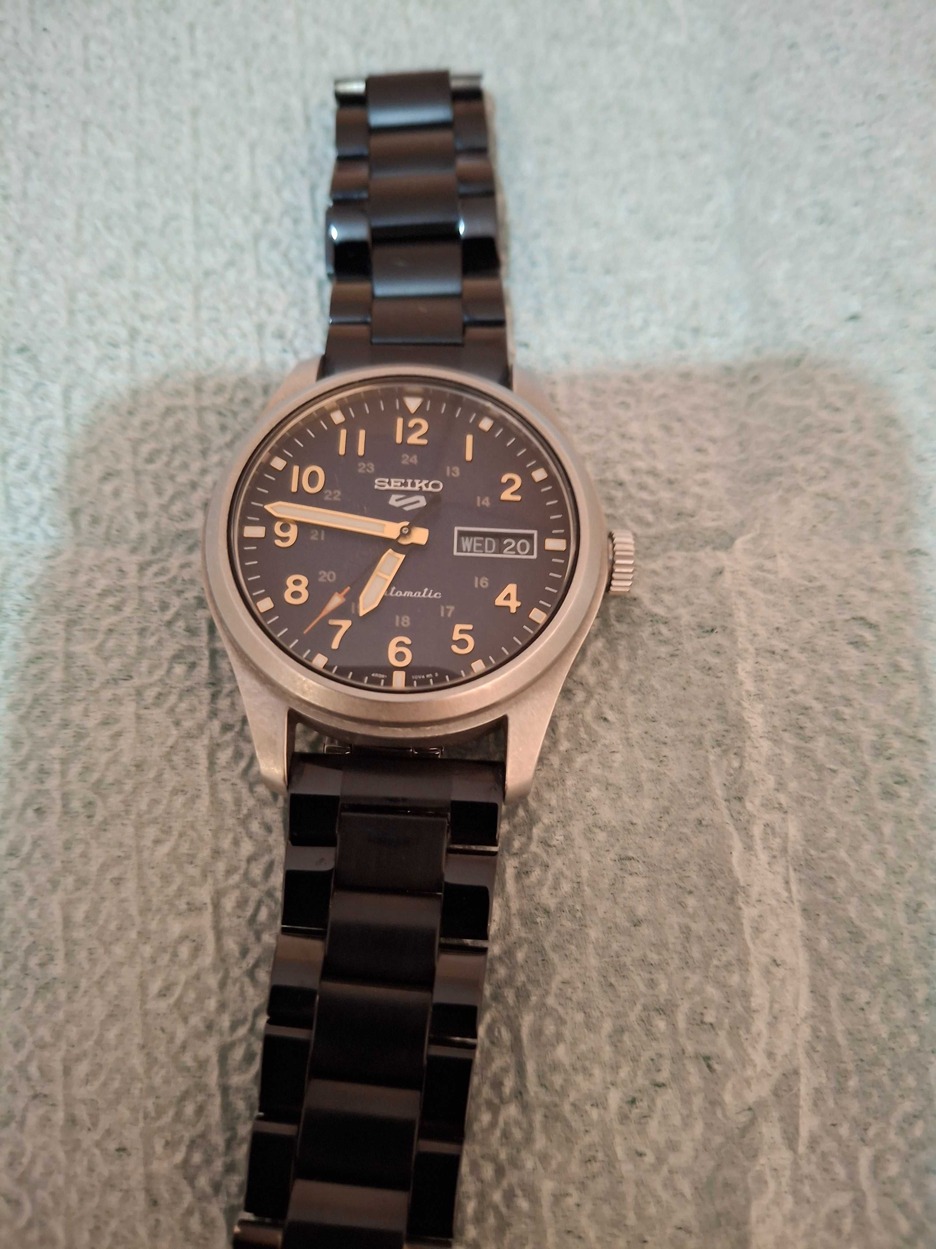 Seiko 5 Sports Field SRPG39K1