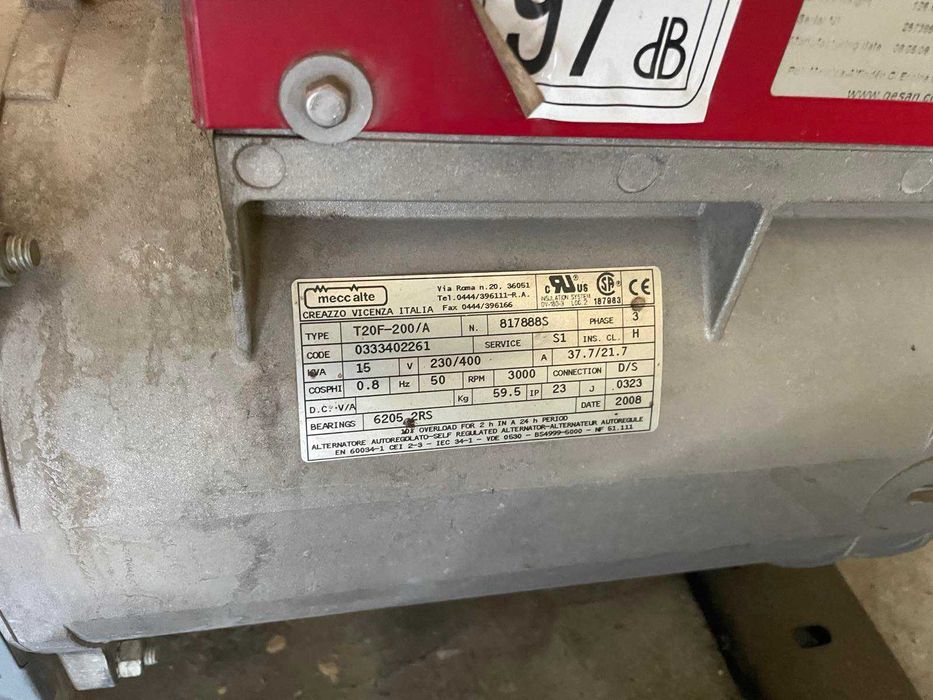 Трифазен бензинов генератор