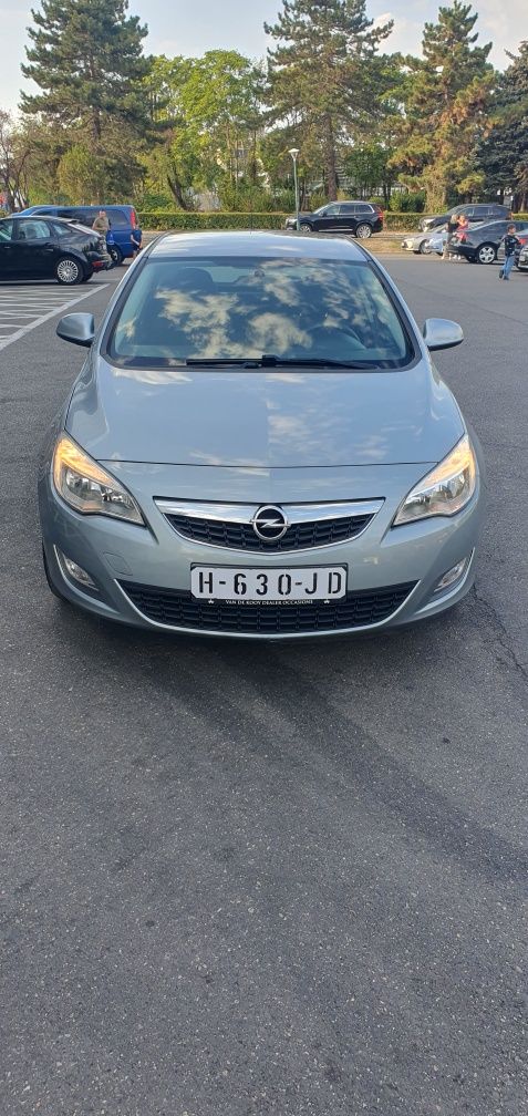 Opel Astra Turbo AnniversaryEdition  2012