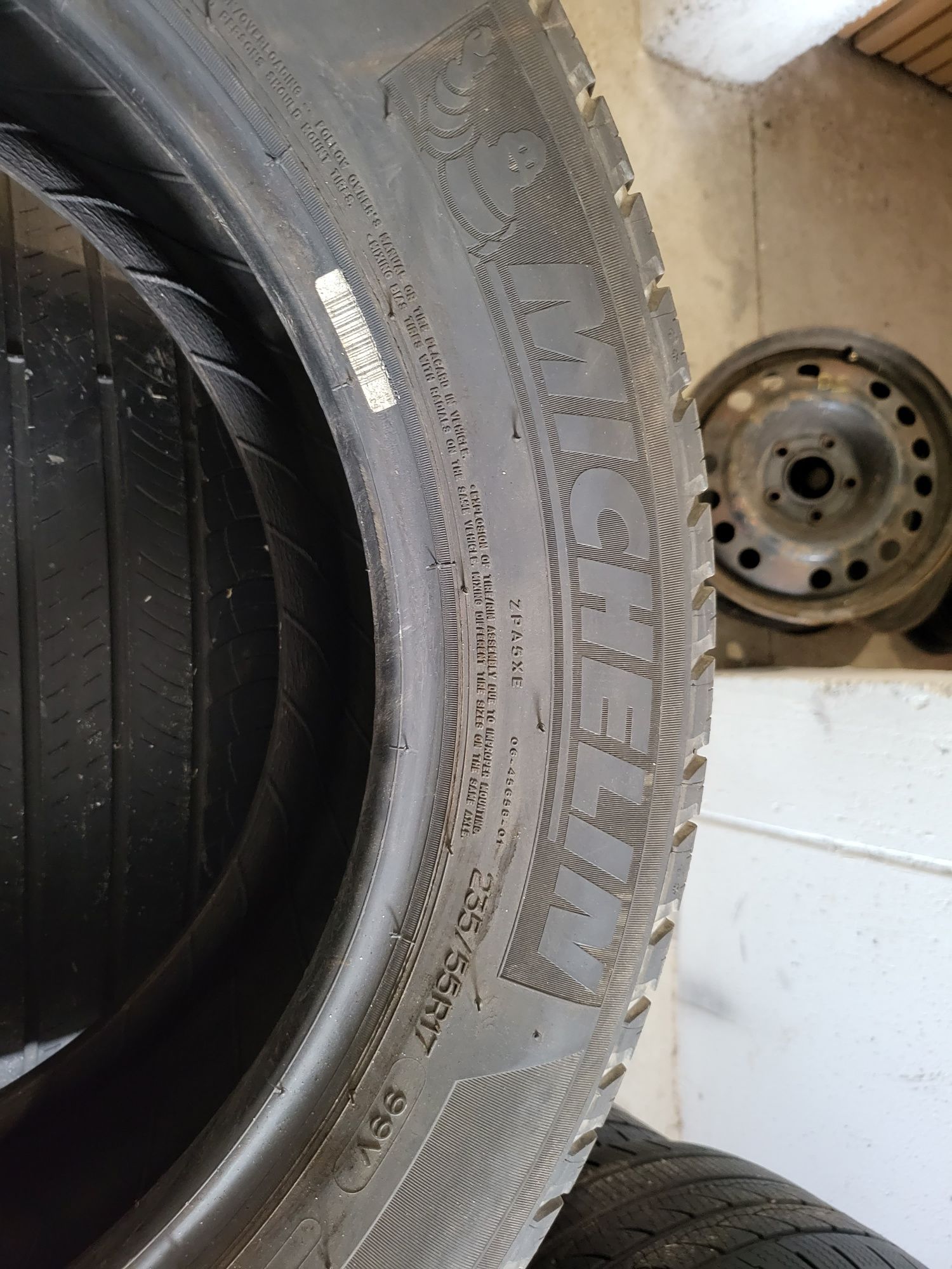 Anvelope vara 235 55 17 Michelin