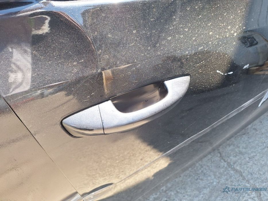 Maner exterior portiera fata dreapta cu suport VOLKSWAGEN GOLF VI 5K1 2008 - 2013 , negru LC9X