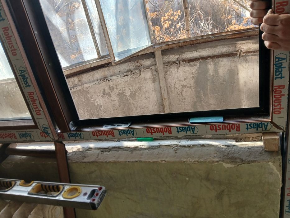 Montaje uși din lemn si metalice,termopane/ 150lei -250leibucata