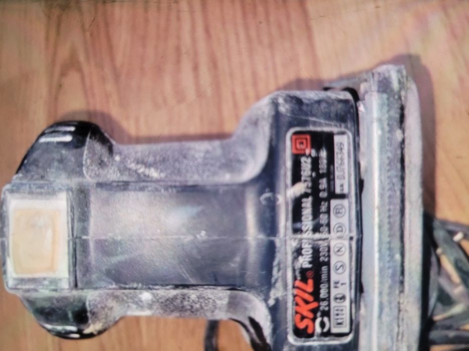 Slefuitoareelectrica skil