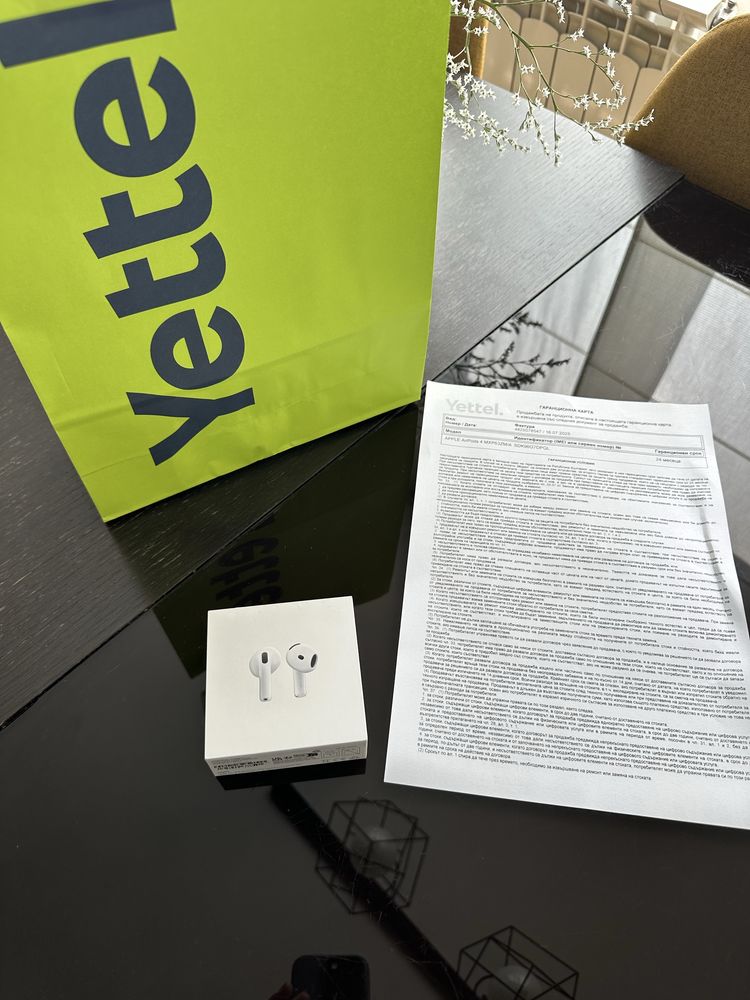Apple Air Pods 4