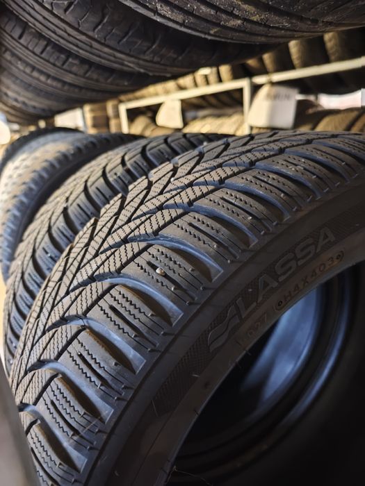 Vând anvelope Iarna 205/50 R17 Lassa Snoways4 93 Xl V