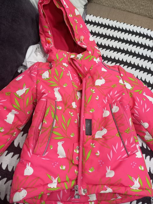 Куртка зимняя, внутри застежка на животике