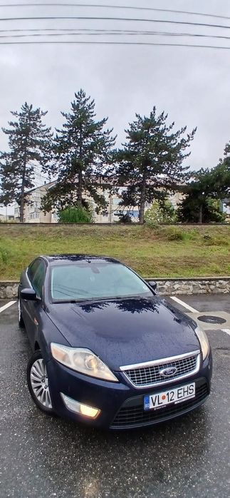 Vând Ford Mondeo