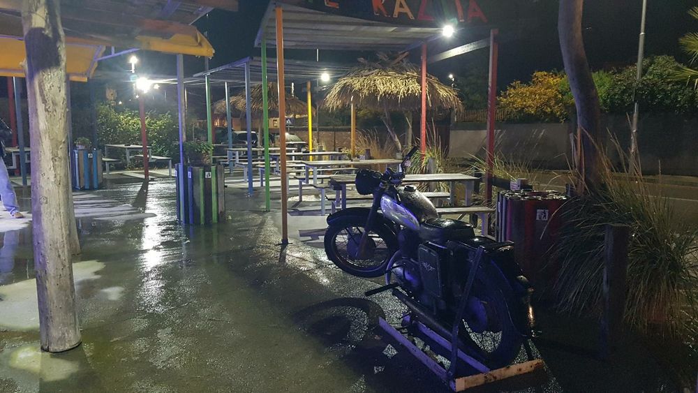 Продавам работещ бизнес 130кв.м с право на строеж 100процента 11.5м h