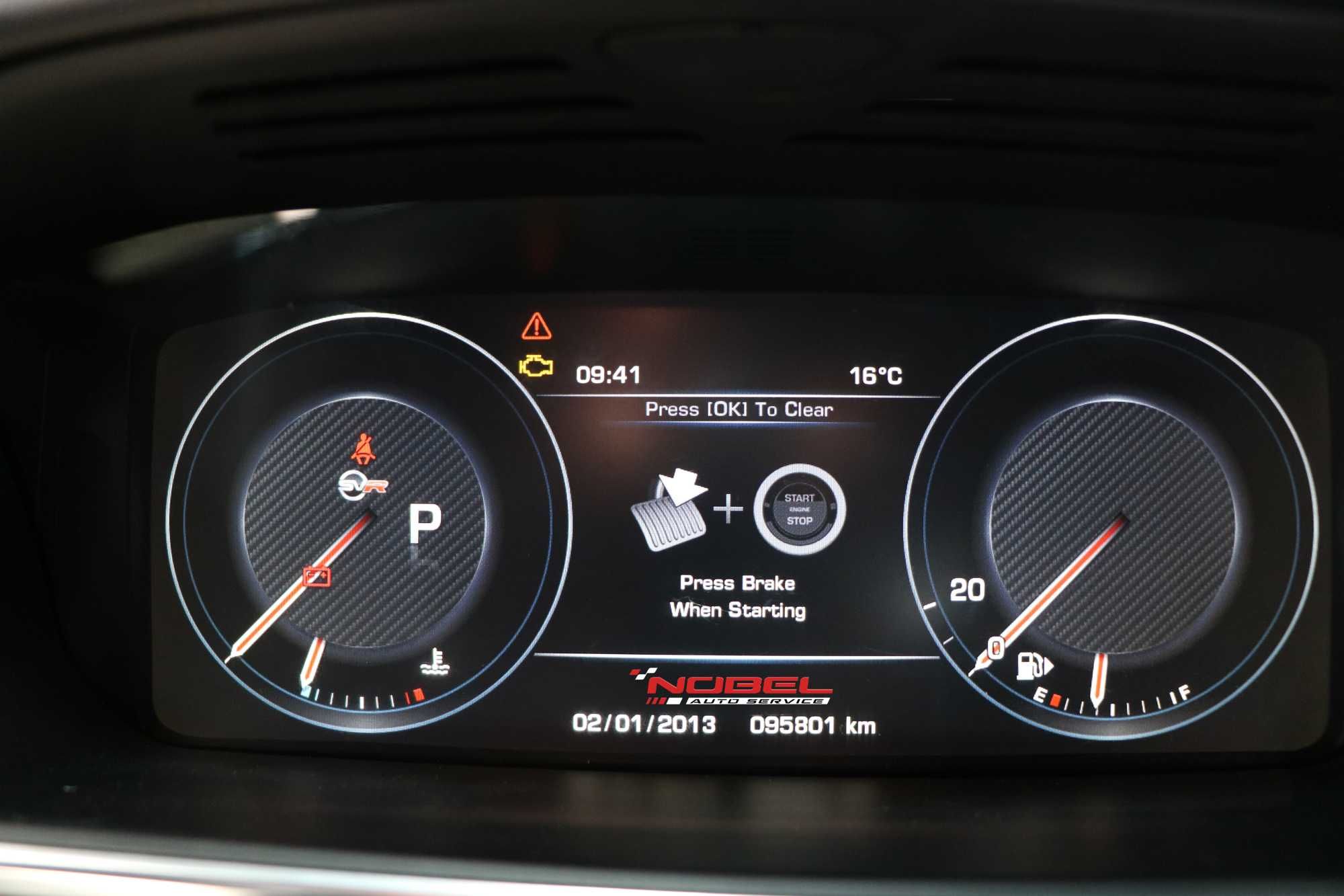 Retrofit ceasuri de bord analog la digital Mercedes Benz Land Rover