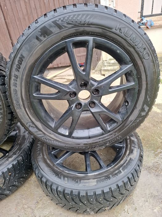 Зимни гуми с джанти 4×235/55 R18