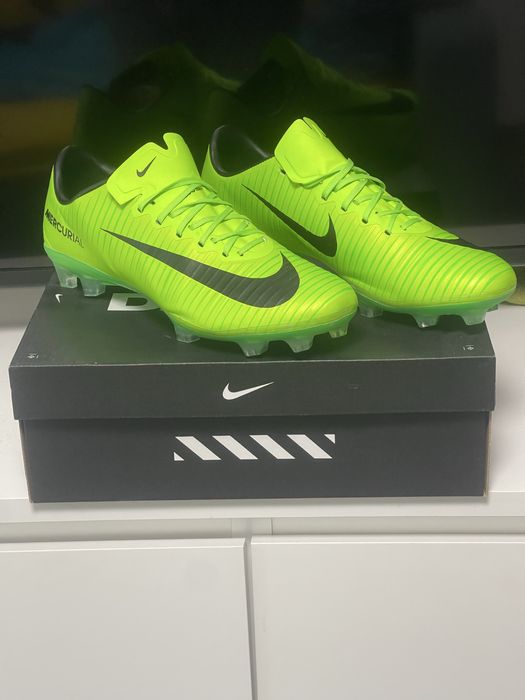 Nike mercurial vapor XI
