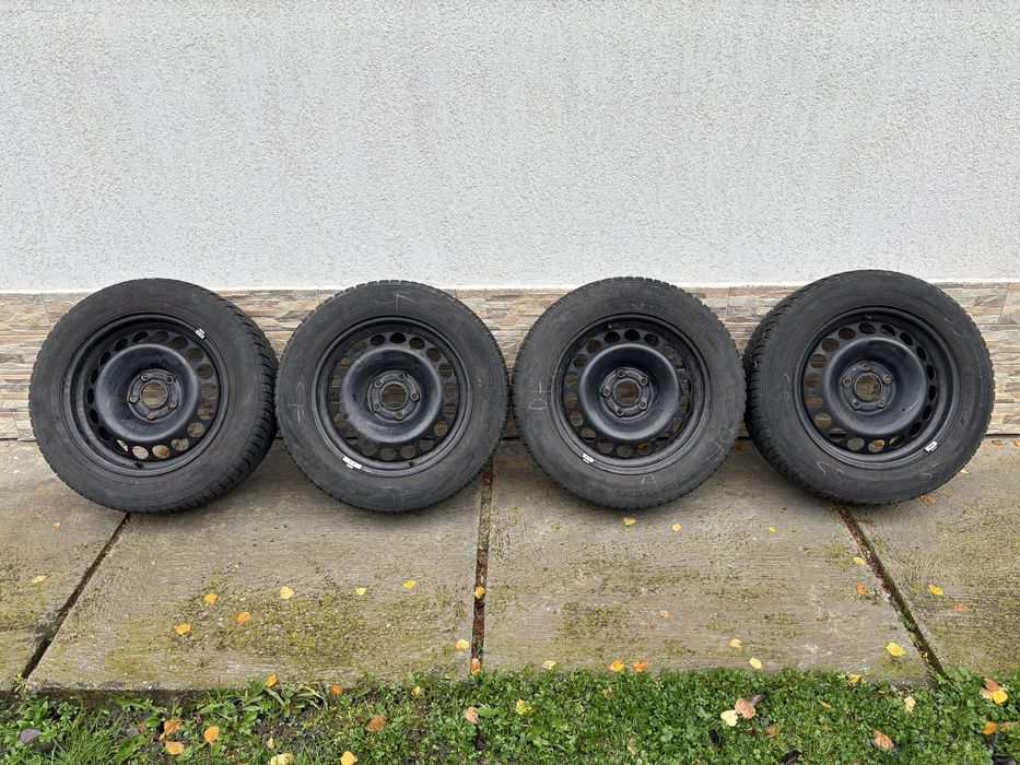 Roti de iarna Audi A4 B8 205 / 60 R 16