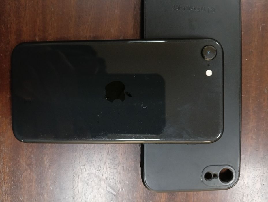 IPhone SE black 64GB