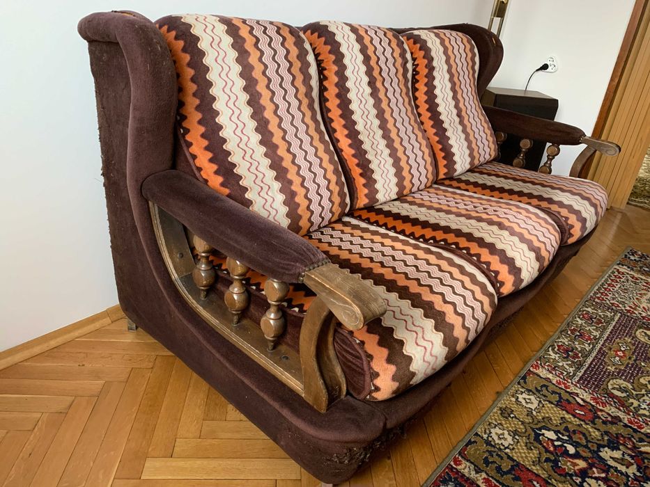 Луксозна западна ретро холна гарнитура разтегателен диван + 2 фотьойла