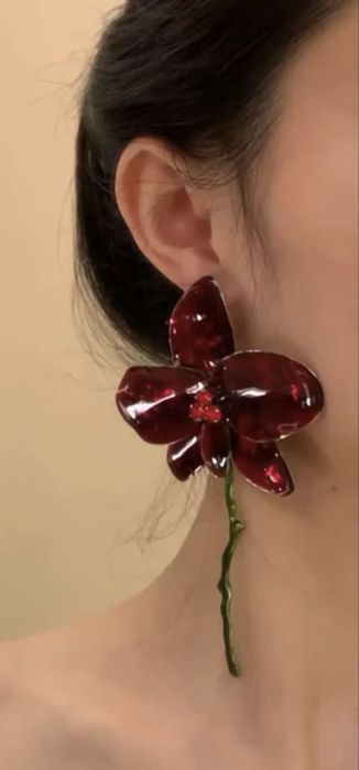 Стильные серьги , топ