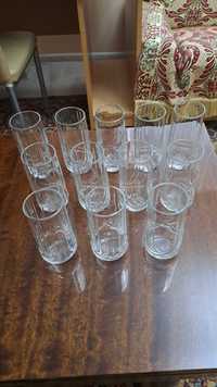 Стъклени чаши различни видове
