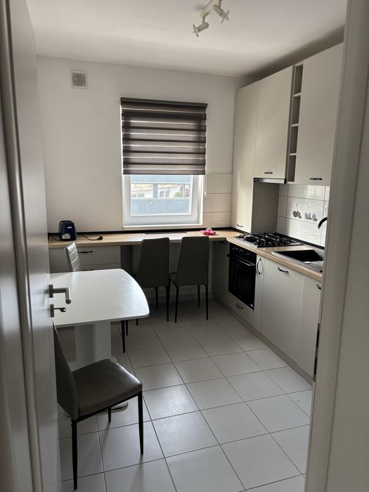 De inchiriat apartament 3 camere Ghimbav