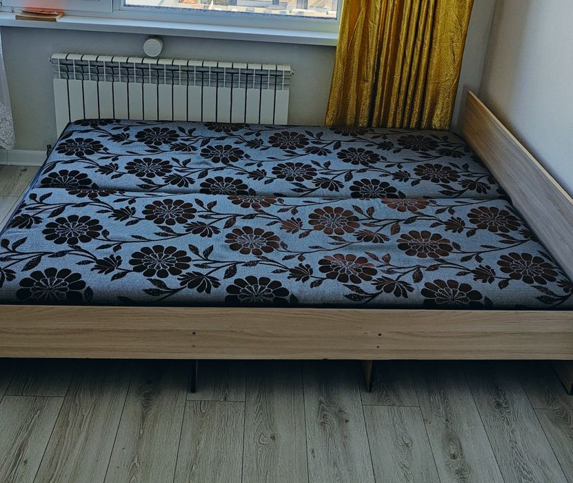 Двухместный кровать