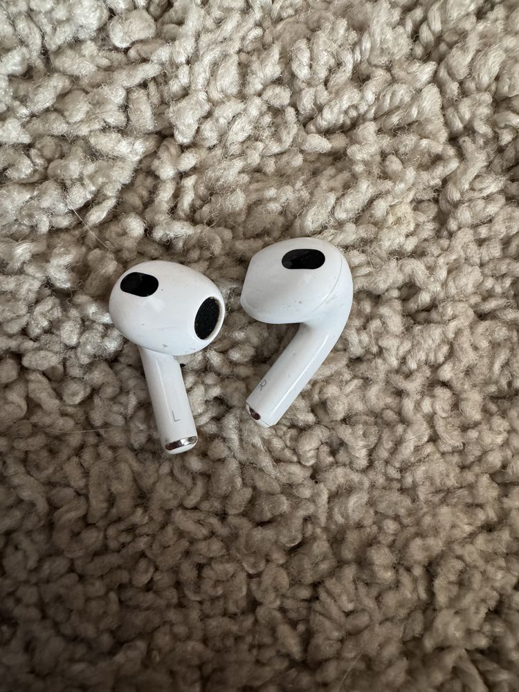 Airpods generatia 3