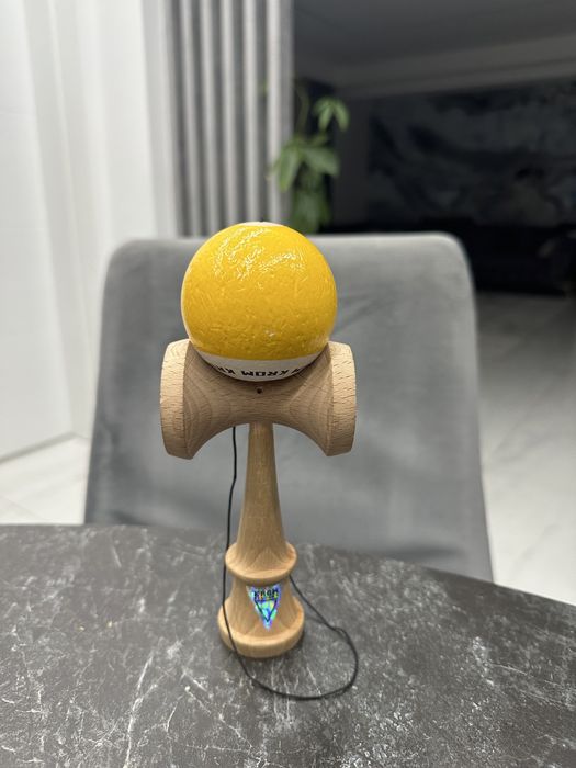 Kendama krom sticky pop