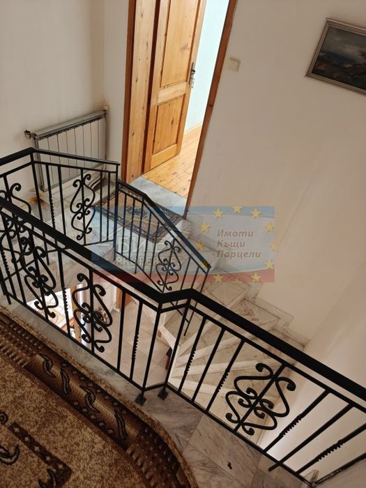 Продава се Къща в с. Селищен дол, Област Перник - 313 кв.м за 528 €/кв.м - Снимка #13