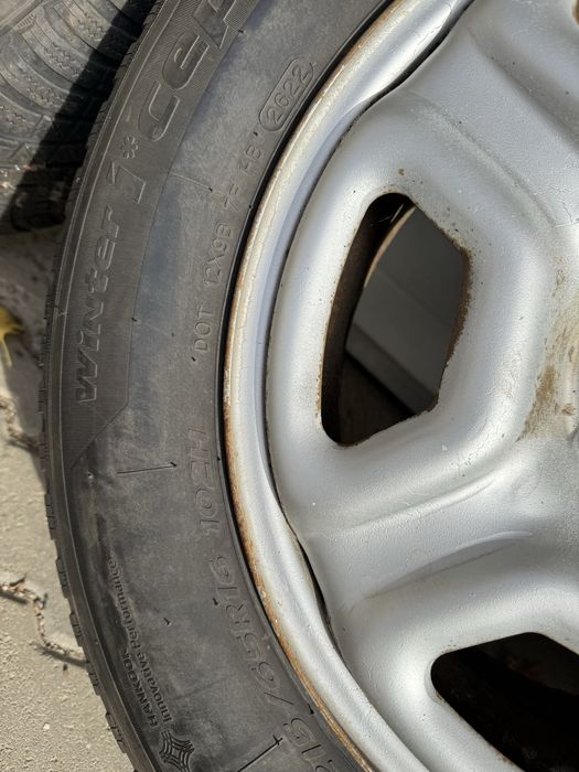 Jante tabla Duster 5x114.3 r 16 cu cauciucuri iarna