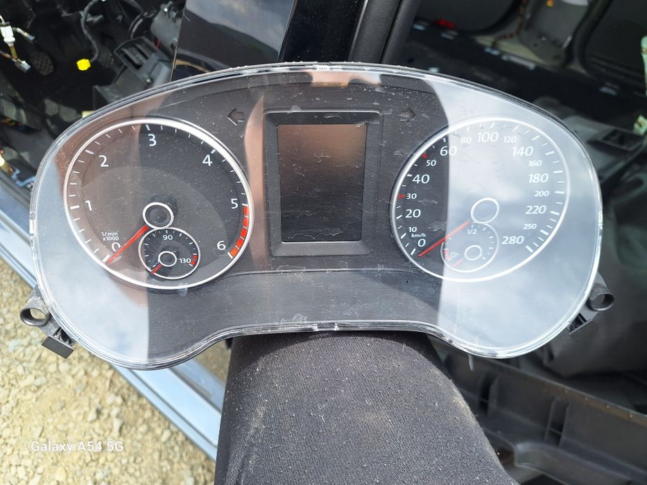Ceasuri bord VW Jetta 2011-2016 în km