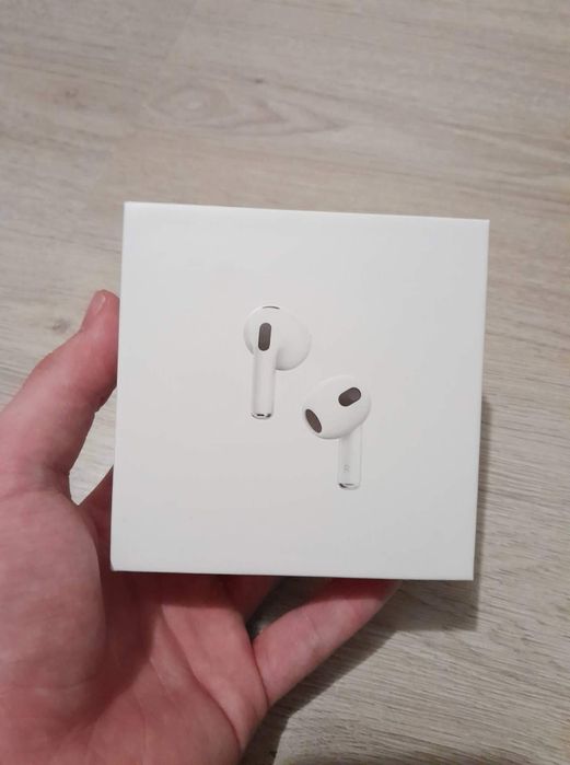 Продавам слушалки Apple Air pods3